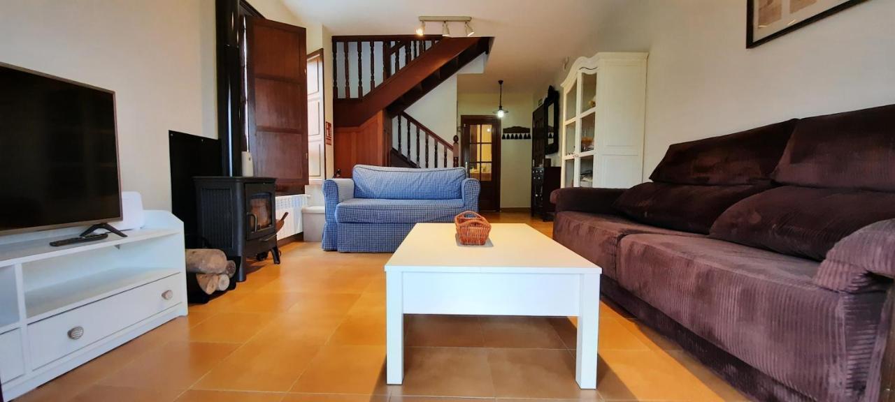 הוילה Casa En Sobarzo, Junto Al Parque De Cabarceno מראה חיצוני תמונה