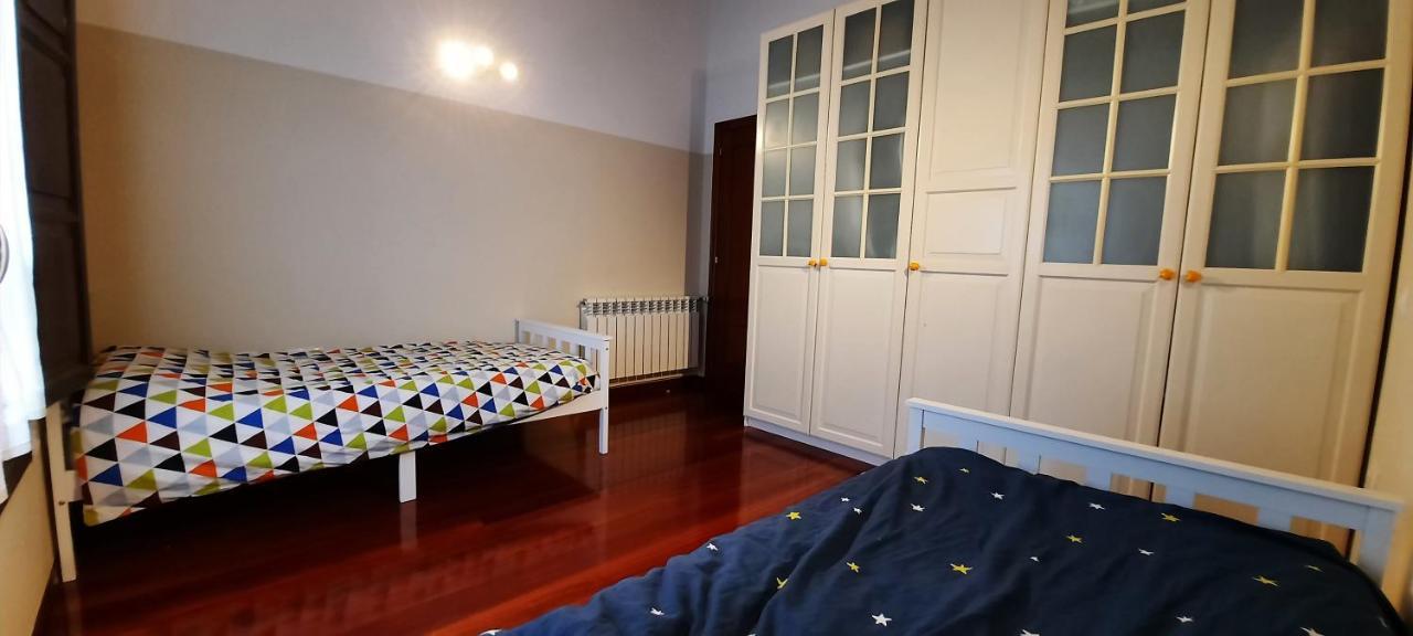 הוילה Casa En Sobarzo, Junto Al Parque De Cabarceno מראה חיצוני תמונה